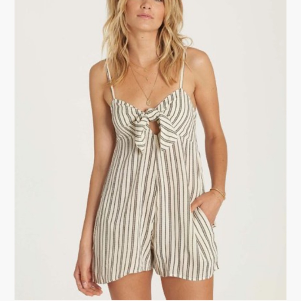 Billabong “Twist & Jump” stripe romper, NWT, small